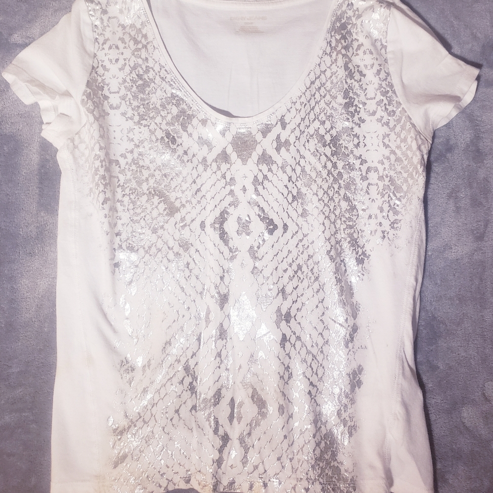 Cute DKNY top